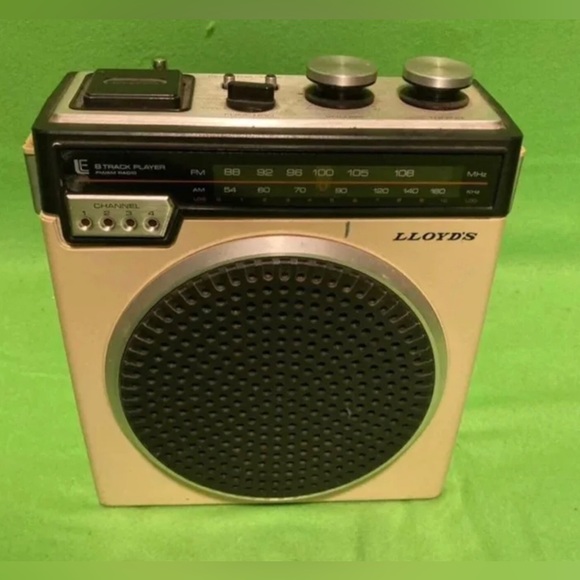 8 track Player from the 70’s your choice of one - Picture 3 of 3